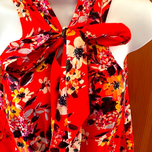 🚫SOLD🚫 Orange Floral Blouse 🧡🌻 - Picture 4 of 17